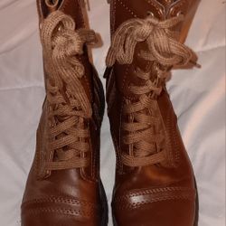 Boots Size 7.5