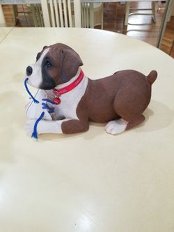 Sandicast Boxer Pup Chewng Sneaker