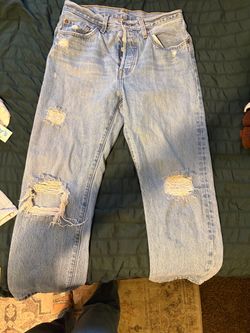 Levi's Distressed Light Wash Jeans