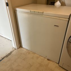 Frigidaire Deep Freezer