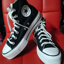 New Converse All Star Chuck Taylor Women's Sz 7 High Top Sneakers