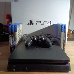 Play station 4 plus 5 games