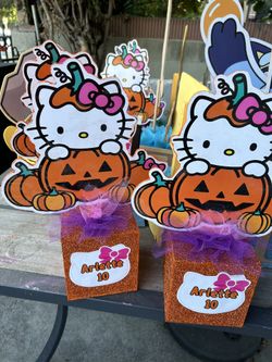 Hello Kitty Centerpieces