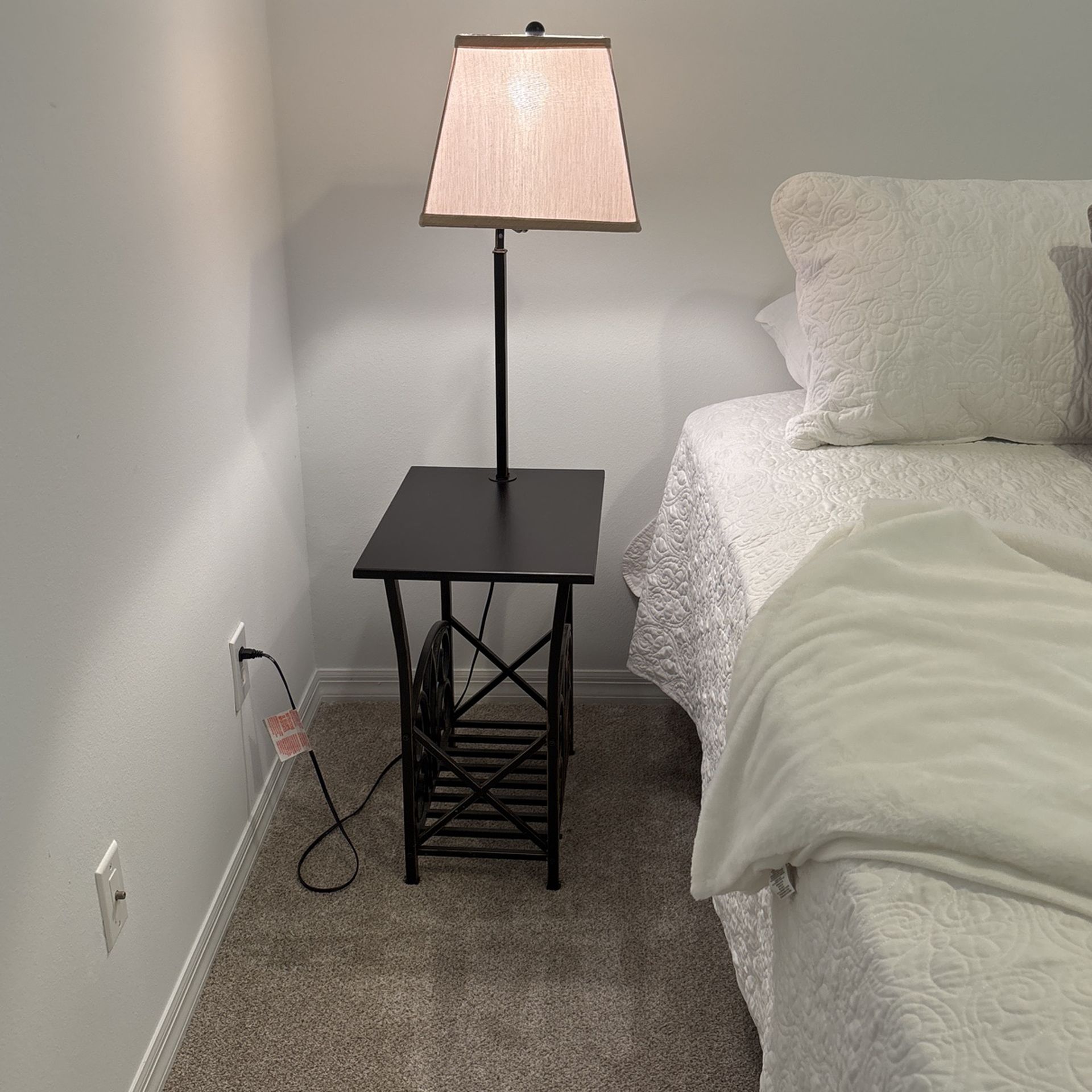 Side Table/End Table