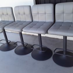 4 Gray Swivel Stools Adjustable Height 24 To 30 Inches Height 
