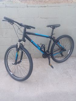 TREK 820 Size26 Frame18 Speed21 for Sale in Valley Center, CA