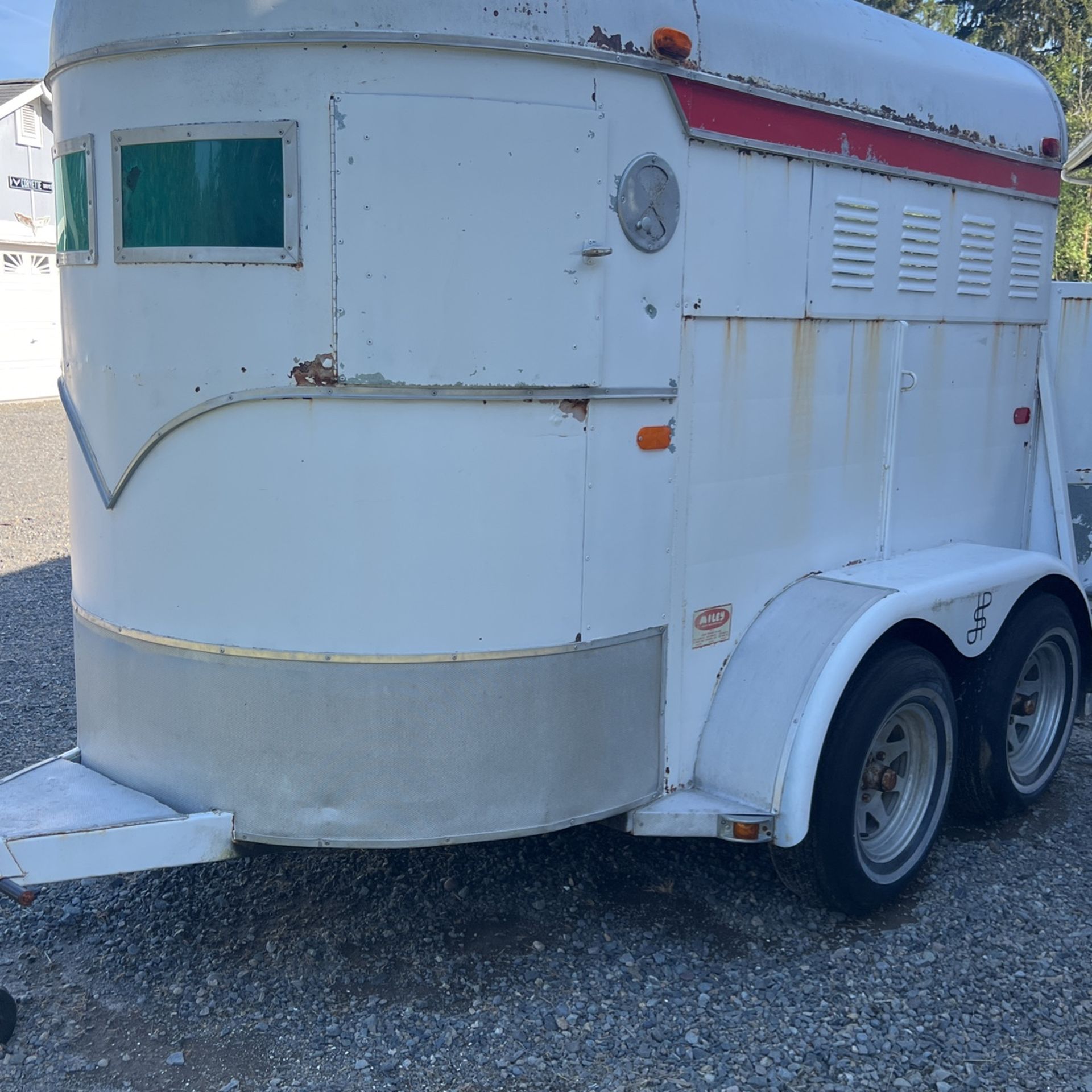 1970 Miley 2 Horse Trailer