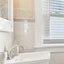 Pedestal Sink With Faucet - Excellent Condition! (bathroom Vanity - Pedestal)