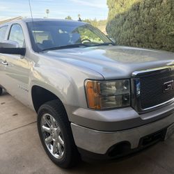 2007 GMC Sierra  Silverado 