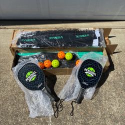 Venux Portable Pickleball set.