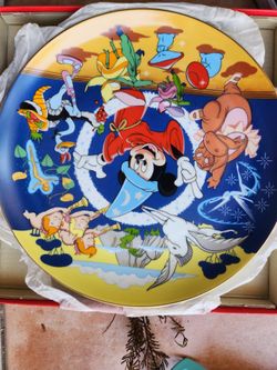Fantasia plate disney mickey mouse.