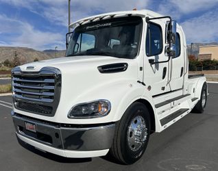 2026 Freightliner LH7 SPORTCHASSIS