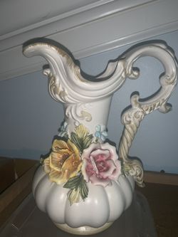 Capodimonte Vase Vintage
