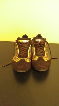 Gucci size 10 !!!