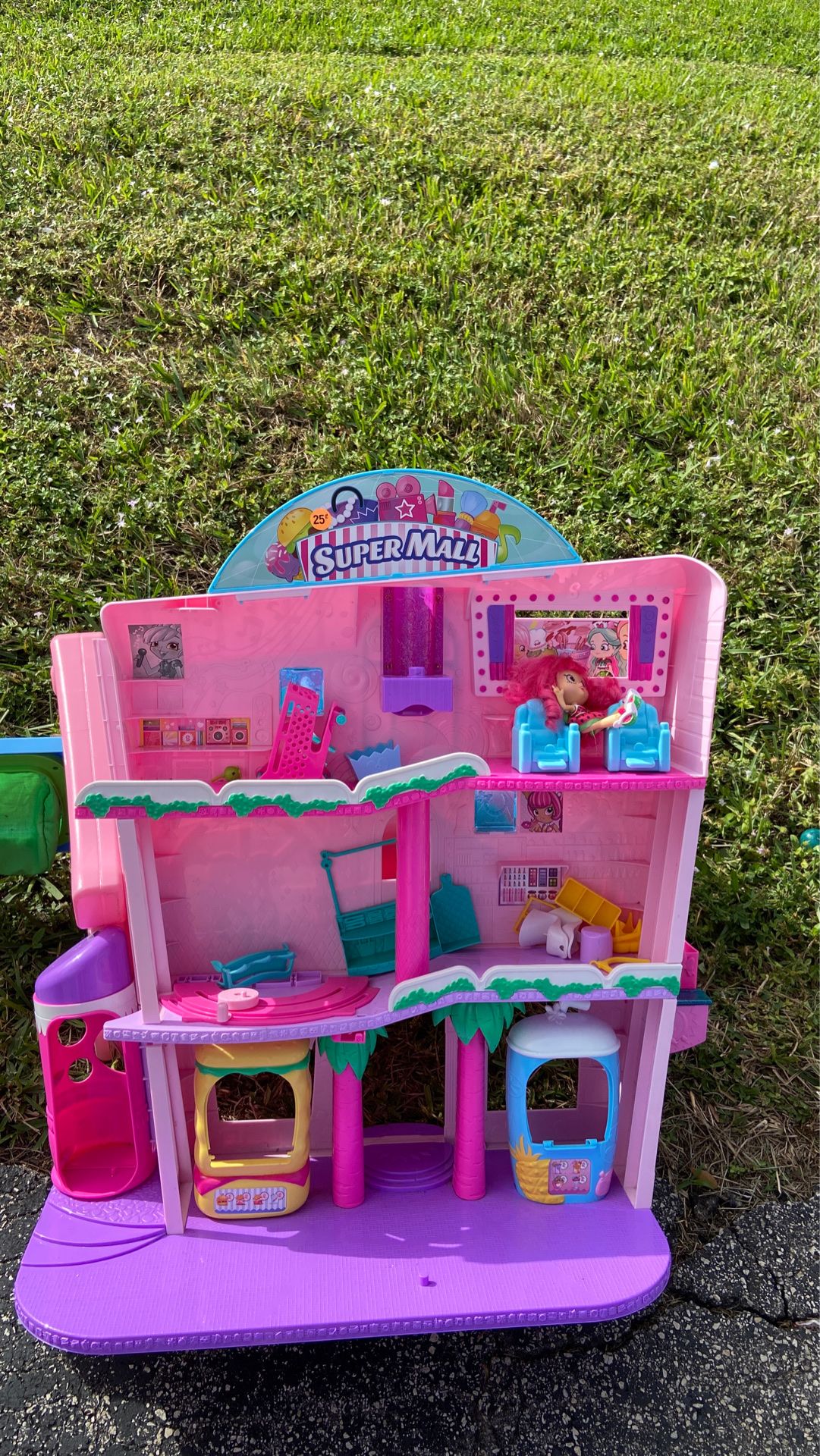 Shopkins mall $15 OBO