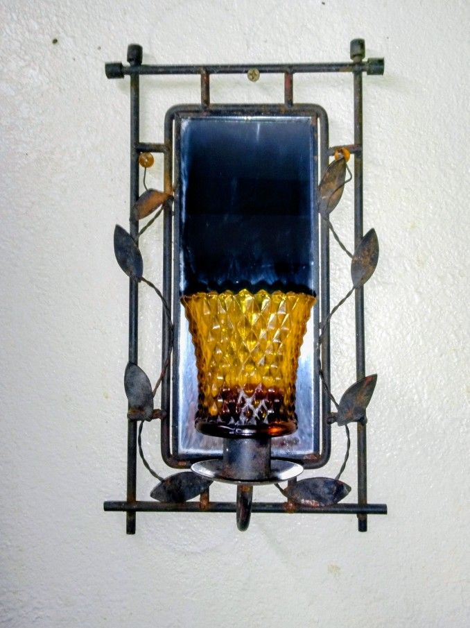 CANDLE HOLDER W/ MIRROR