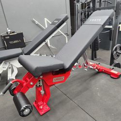 🔻 HEAVY DUTY COMMERCIAL GRADE SUPER SOLID  ADJUSTABLE BENCH THAT CAN INCLINE, DECLINE, FLAT AND MILITARY PRESS WITH WHEELS AND LEG PADS ( BRAND NEW )