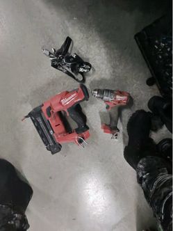 Milwaukee Fuel Nail Gun and Drill Set
