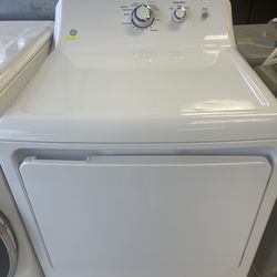GE DRYER WHITE