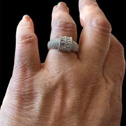 gold plated. tarnish free. zircon. free size ring silver