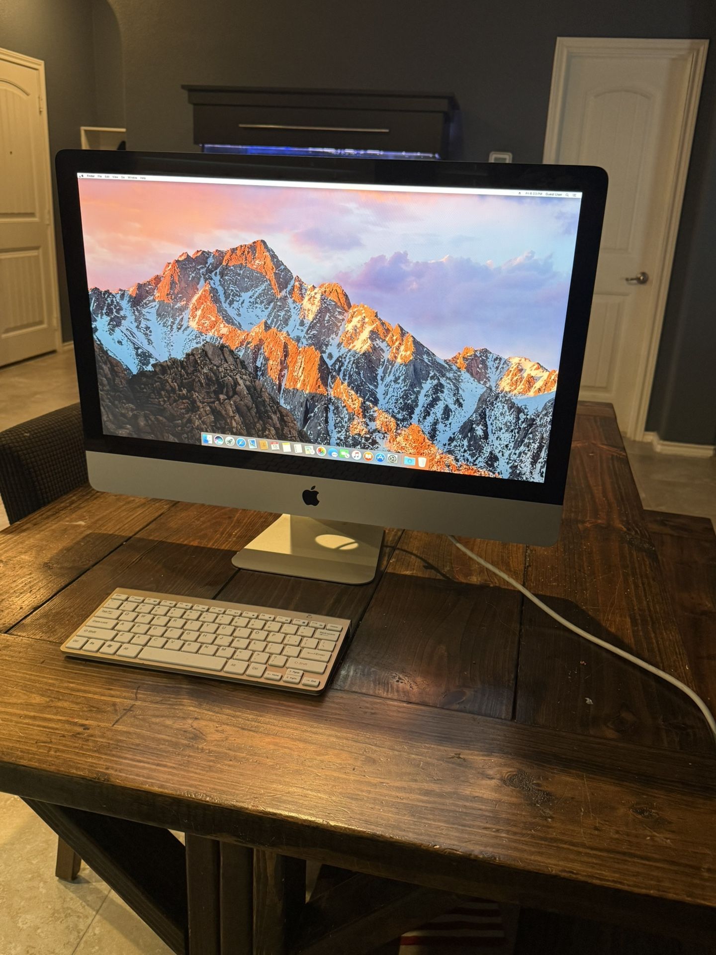 Apple iMac 27 Inch Computer A1312