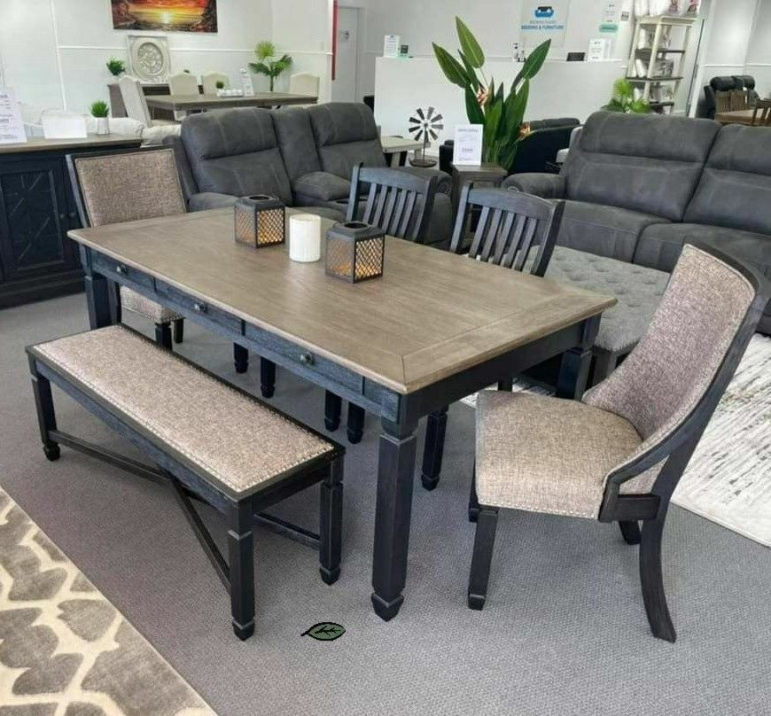Tyler Creek Dining Table with 4 Chairs and Bench ✨✨New