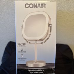 Mirror - “Brand New” Potable Beautiful, 2-Way Lamp Mirror. USB-C Chargeable with 3 LED Lighting Settings.