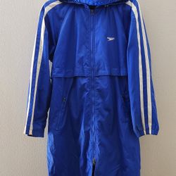 Unisex Speedo hooded Swim team Swim parka Swim Long Jacket features a fleece lining