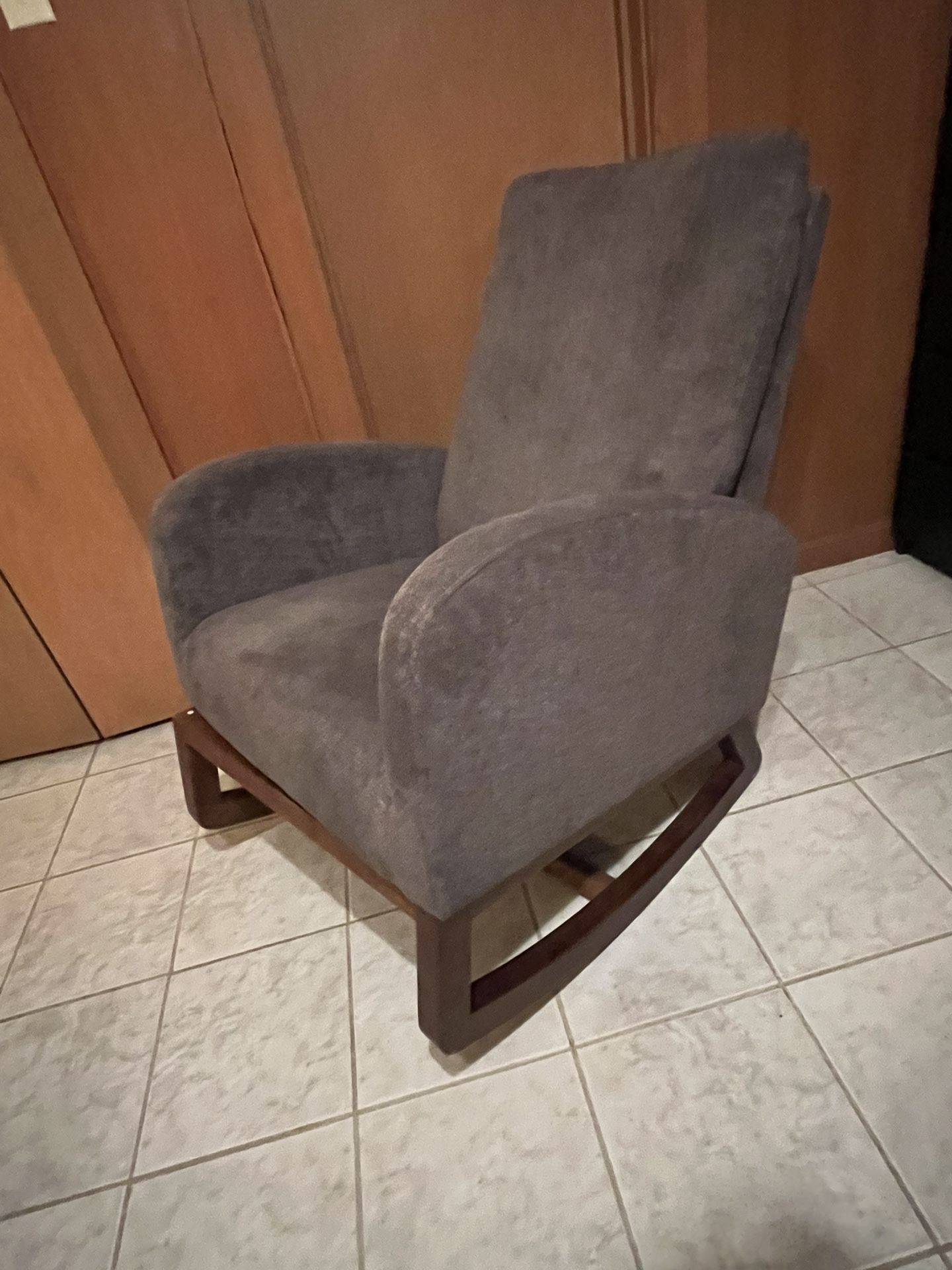 Upholstered Rocking Chair (Wood/Fabric)