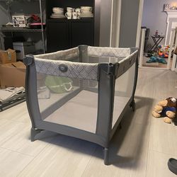Pack And Play With Changing Table And Portable Bassinet