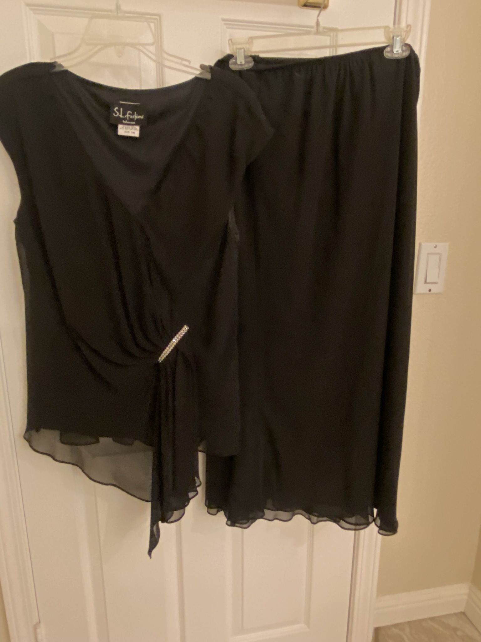 Two piece floor length dress – size 14 W