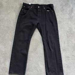 Levi’s 501 Jeans Mens size 38x30 Black Button Fly Straight Leg Denim