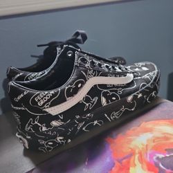Vans Peanuts Snoopy Collaboration 