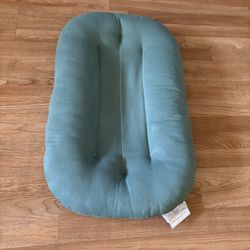 Snuggle Me Lounger
