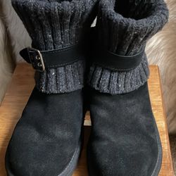 UGG Women’s Boots Sz 6 Black Suede & sweater Buckle ankle Boots  