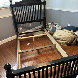 Twin Wood Frame 