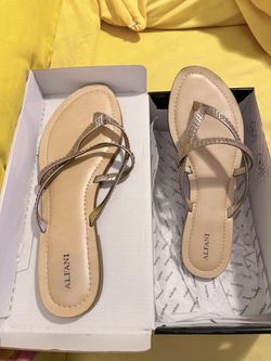 Ladies sandals Sz 11