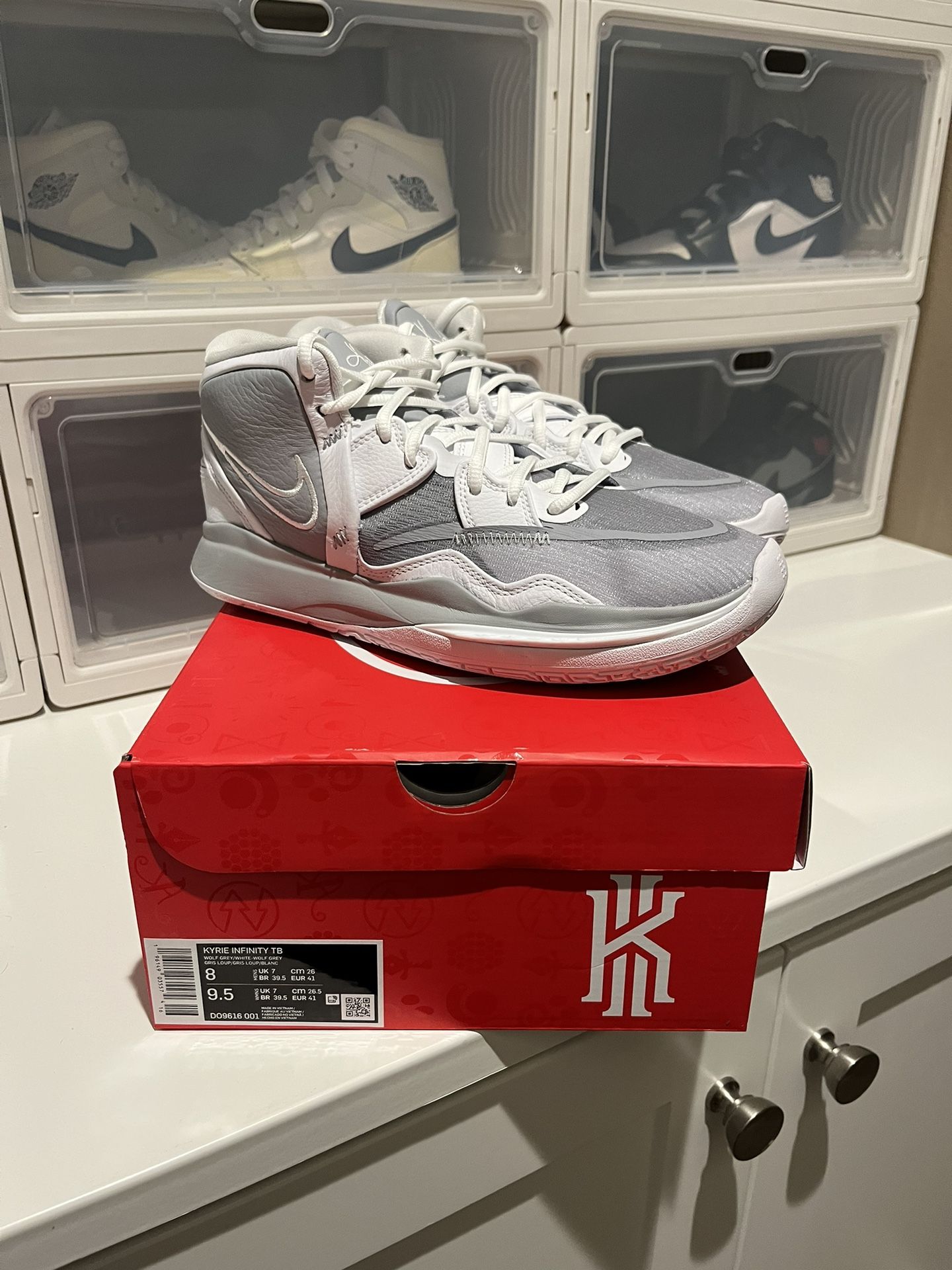 Nike Kyrie Infinity Team “Wolf Grey” for Sale in Irvine, CA - OfferUp