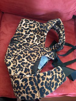 Momcozy baby carrier
