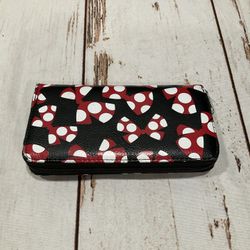 DISNEY PARKS MINNIE BOW AOP ZIPPY WALLET