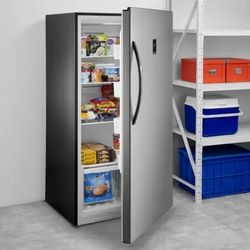 Insignia™ - 17 Cu. Ft. Garage Ready Convertible Upright Freezer with ENERGY STAR Certification - Stainless steel