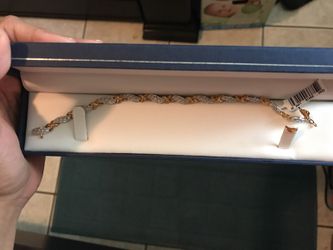 Bracelet