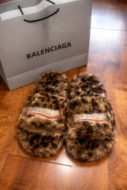 leopard print balenciaga slides