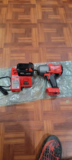 Milwaukee m18 FUEl 1/2 pulgada como nuevo
