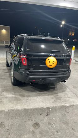 2014 Black Ford Explorer
