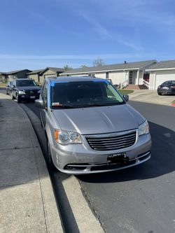 2016 Chrysler Town & Country