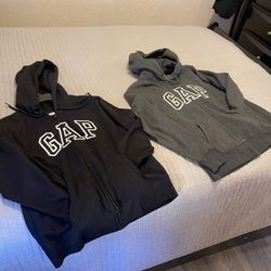Excellent Condition Women Gap Sweatshirts 