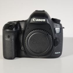 Canon Camera 5D Mark III 