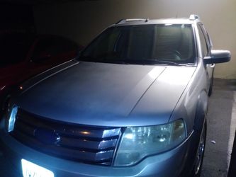 2008 taurus ! good conditions $3000 runs good