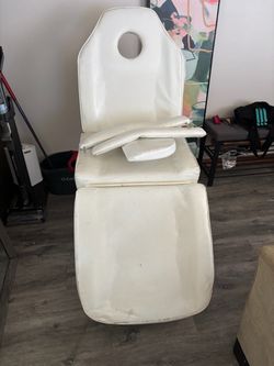 White Esthetic Facial Massage Table Chair